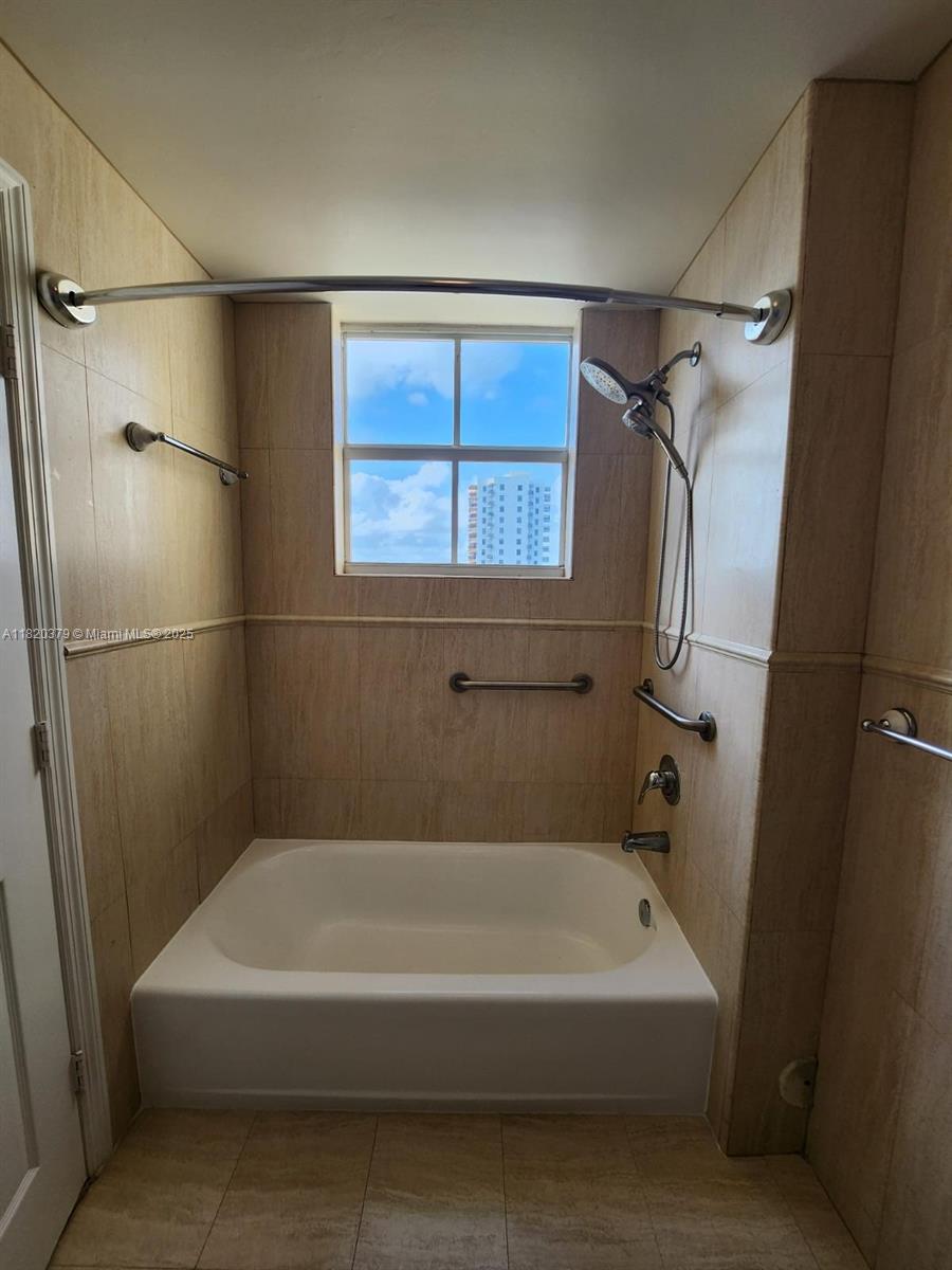 2425 Southwest 27th Avenue, Unit 705 Miami, FL 33145 - Photo 39 of 54