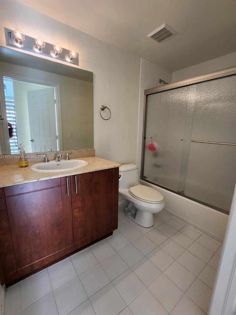 2425 Southwest 27th Avenue, Unit 705 Miami, FL 33145 - Photo 46 of 54