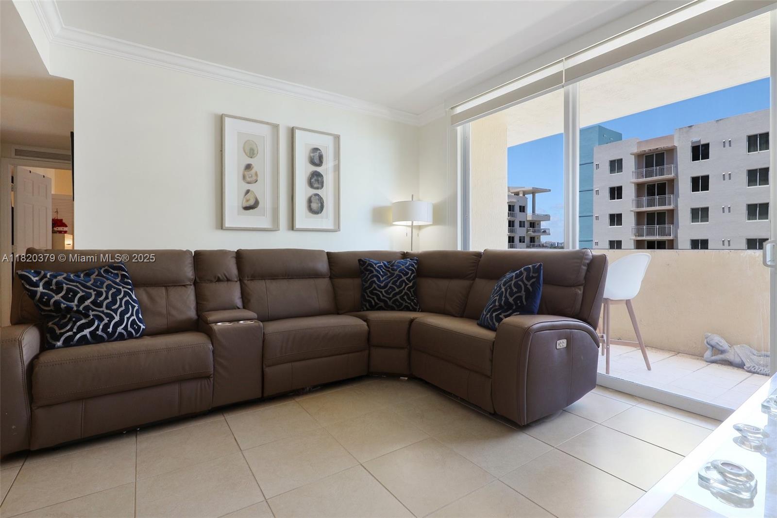 2425 Southwest 27th Avenue, Unit 705 Miami, FL 33145 - Photo 7 of 54