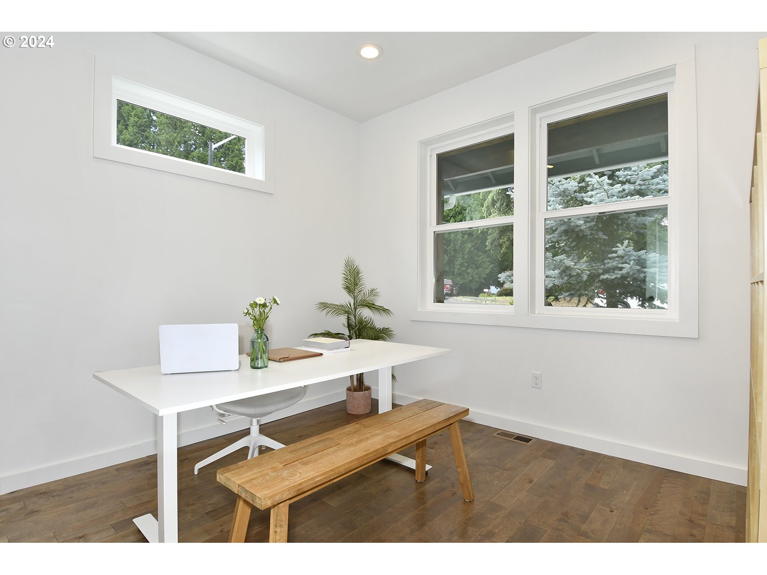 774 Southeast 25th Street Gresham, OR 97080 - Photo 19 of 39 a view of a workspace with furniture and a window
