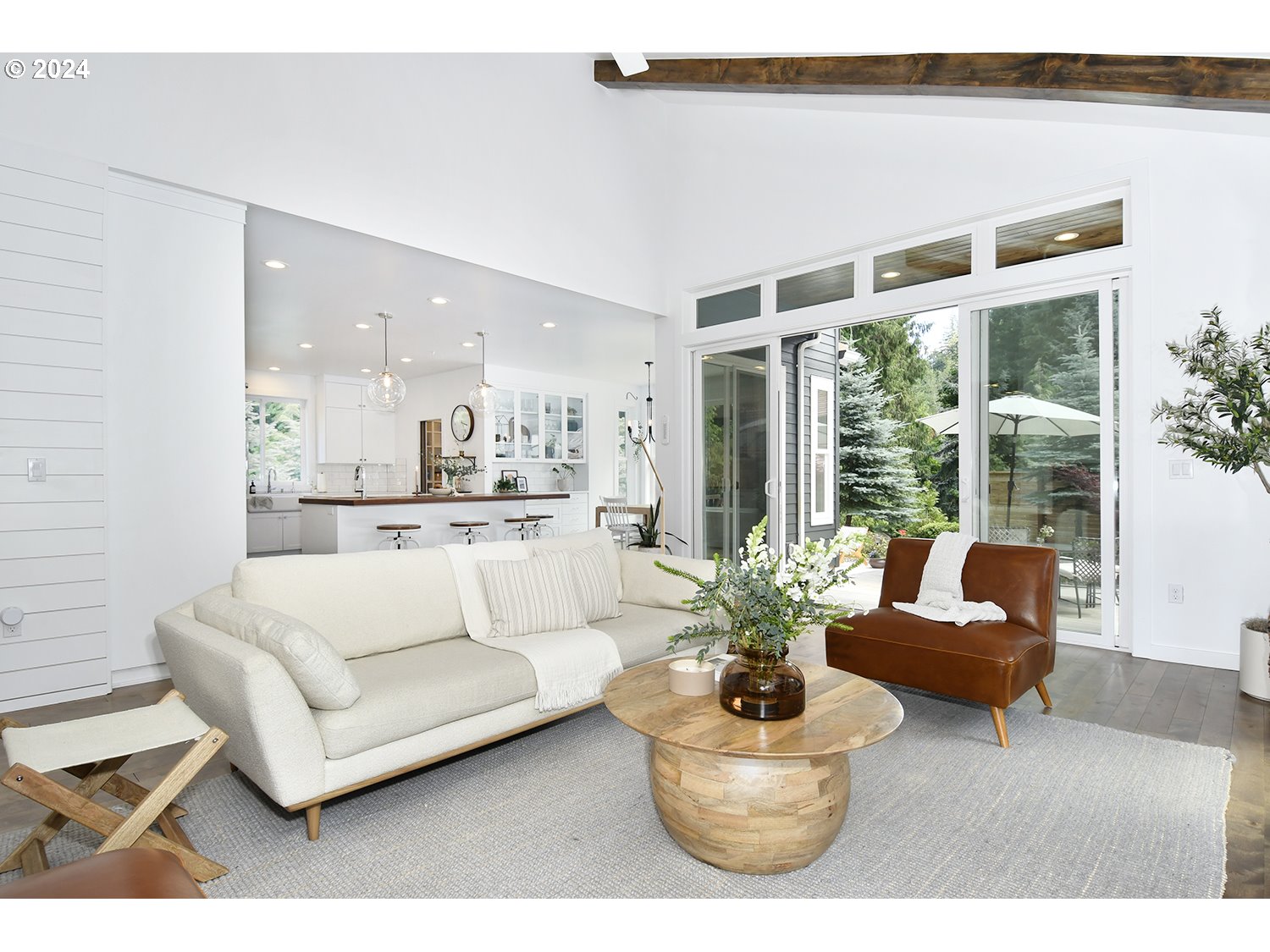 774 Southeast 25th Street Gresham, OR 97080 - Photo 8 of 39 a living room with furniture and a large window