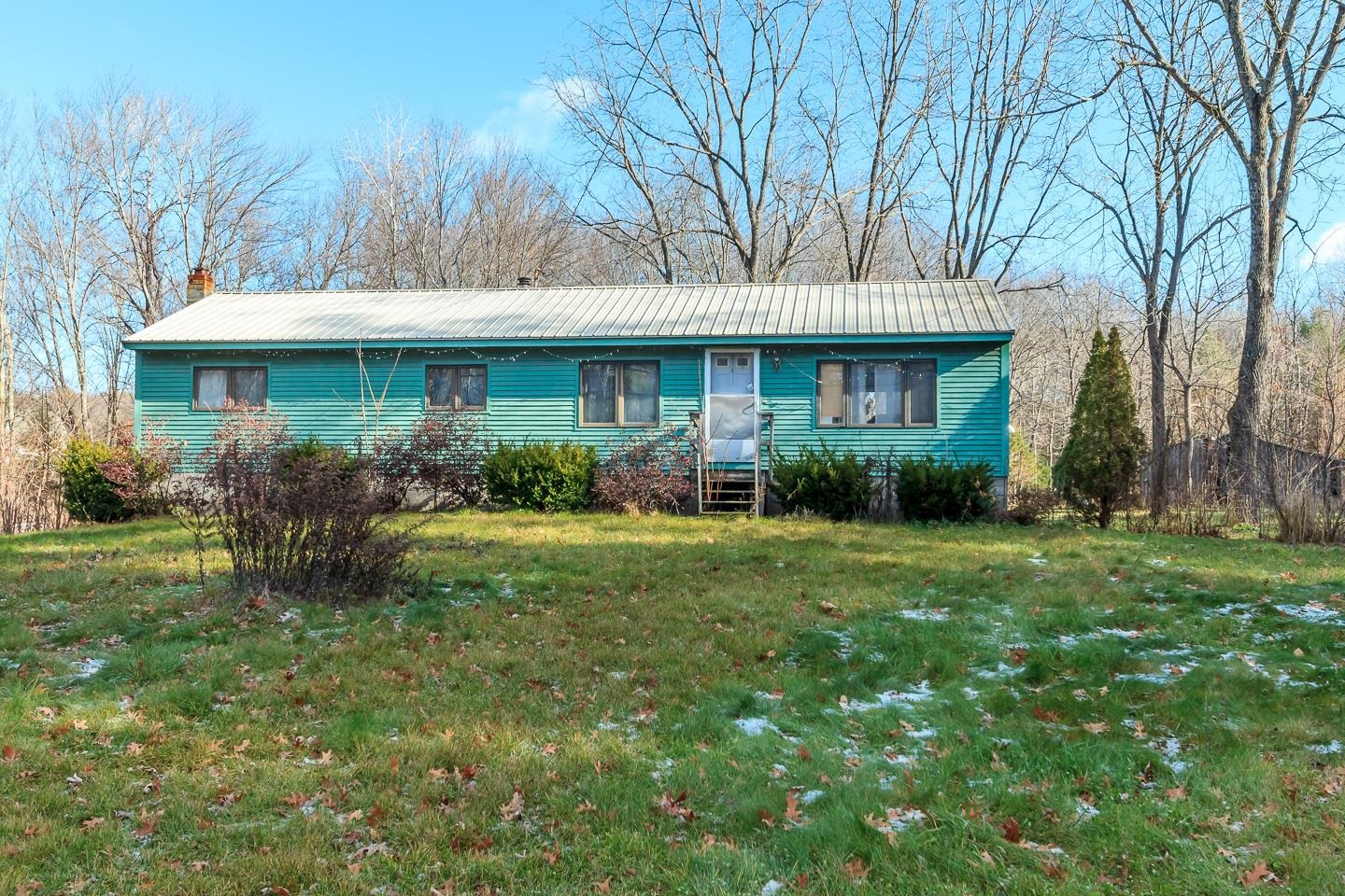 396 Dearborn Road Auburn, NH 03032 - Photo 1 of 11