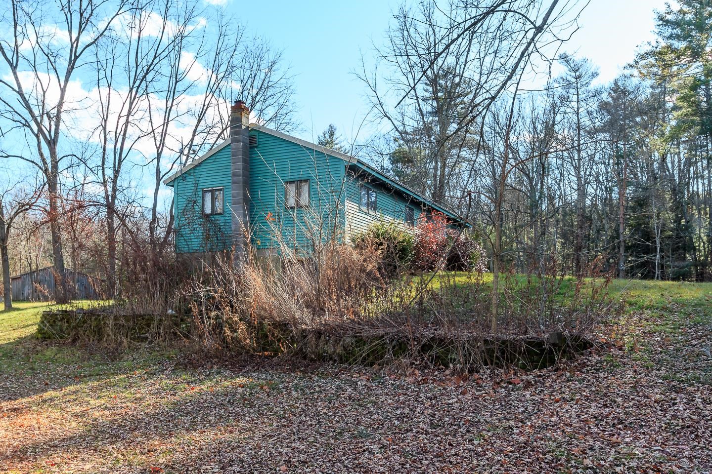396 Dearborn Road Auburn, NH 03032 - Photo 3 of 11