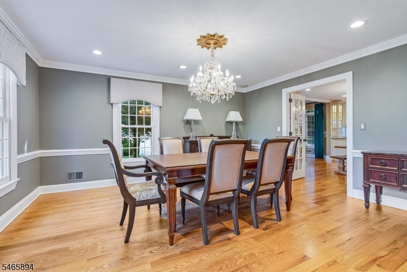 4 Barberry Row Chester, NJ 07930 - Photo 13 of 40 Gallery Image 13