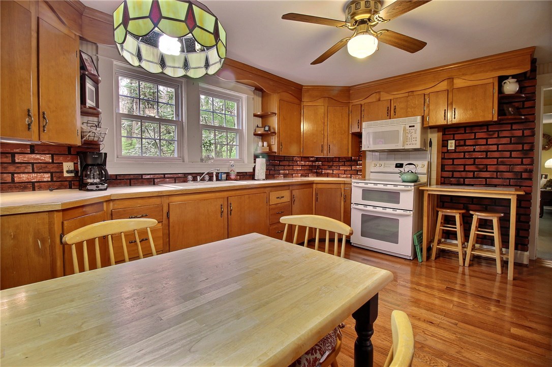 96 Kingstown Road Richmond, RI 02898 - Photo 8 of 33 Gallery Image 8