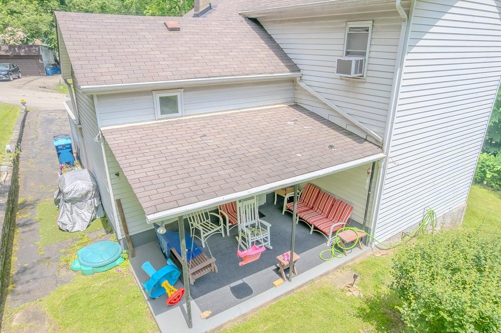 93 Semmens Street Turtle Creek, PA 15145 - Photo 5 of 22