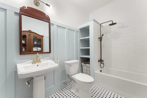 $339,000 | 1202 Louisiana Avenue, Lake Charles, LA 70601