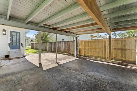 $339,000 | 1202 Louisiana Avenue, Lake Charles, LA 70601