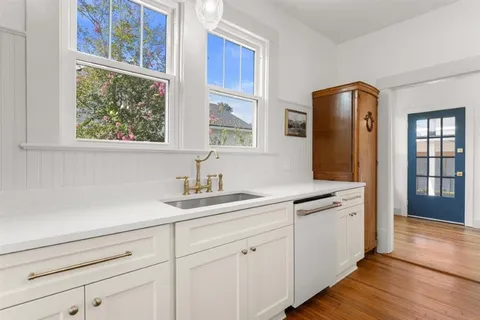 $339,000 | 1202 Louisiana Avenue, Lake Charles, LA 70601