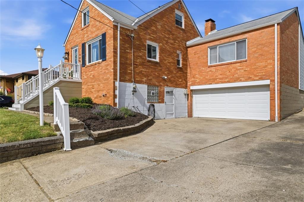 308 Erin Street Pittsburgh, PA 15209 - Photo 3 of 46
