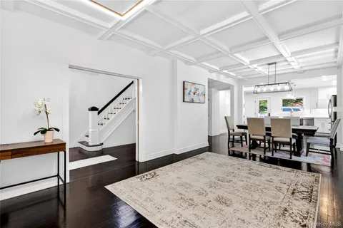 $1,299,000 | 193 Woodbury Road, Woodbury, NY 11797