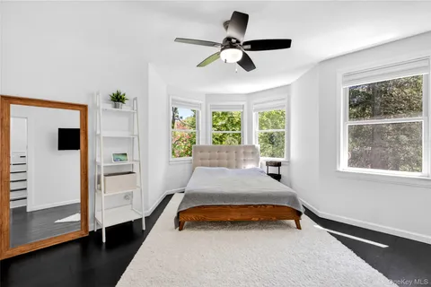 $1,299,000 | 193 Woodbury Road, Woodbury, NY 11797