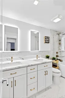 $1,299,000 | 193 Woodbury Road, Woodbury, NY 11797