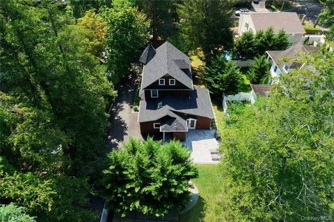 $1,299,000 | 193 Woodbury Road, Woodbury, NY 11797