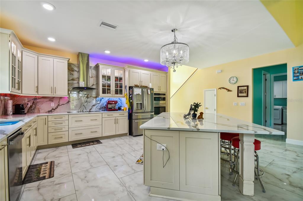 711 Eagle Lane Apollo Beach, FL 33572 - Photo 18 of 54