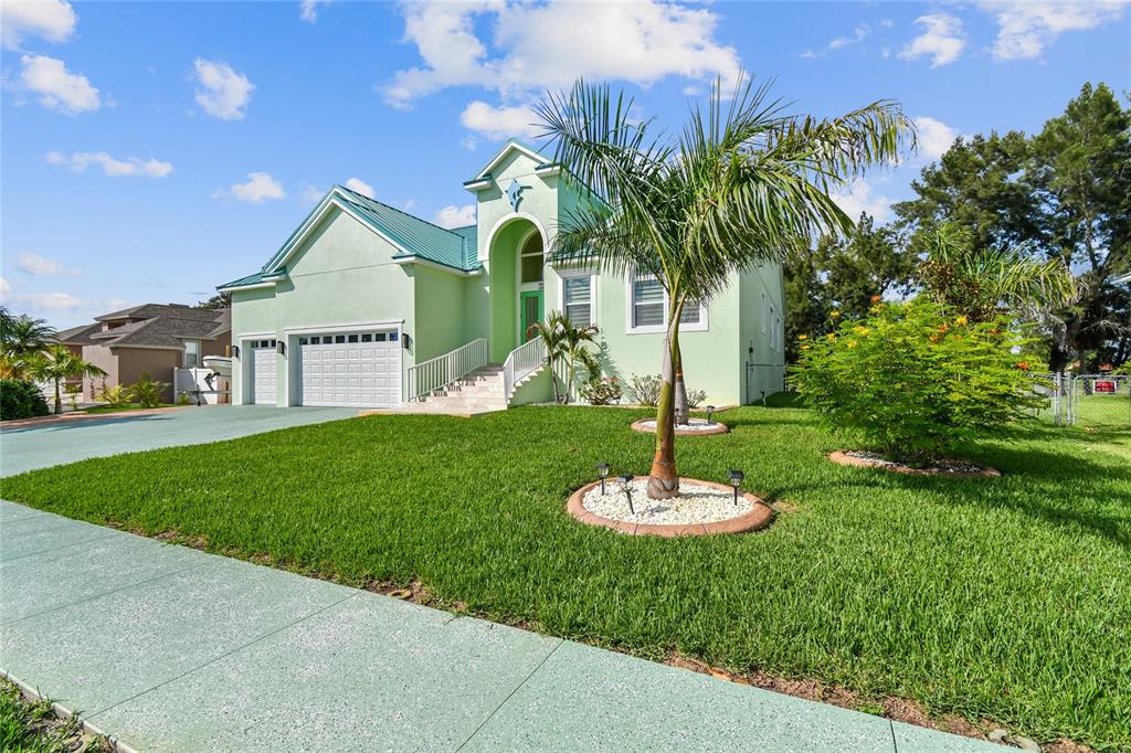 711 Eagle Lane Apollo Beach, FL 33572 - Photo 3 of 54
