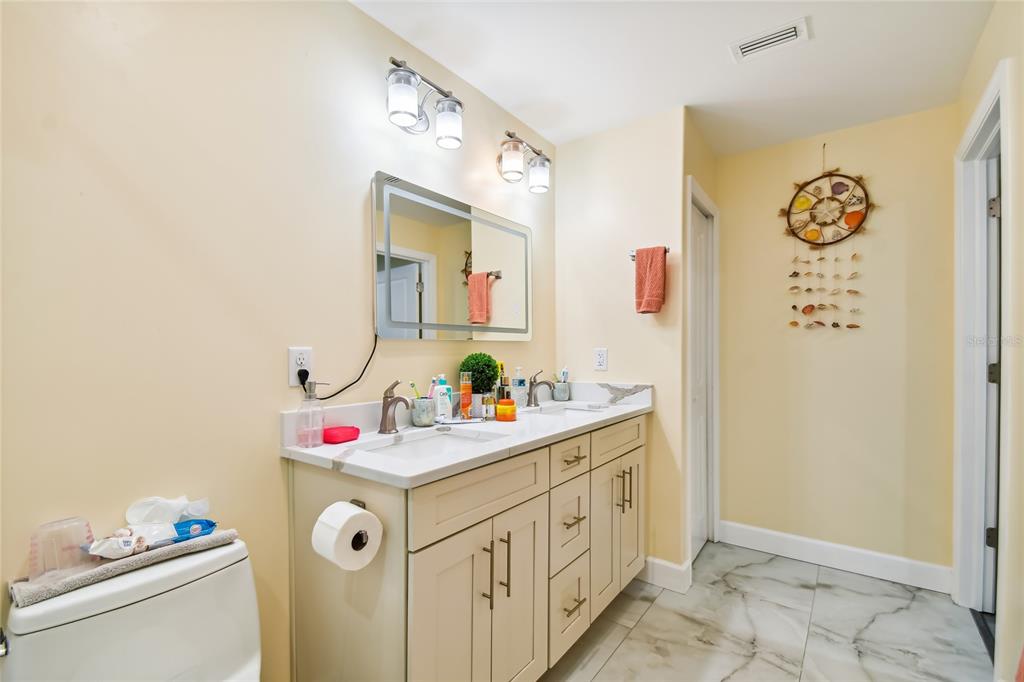 711 Eagle Lane Apollo Beach, FL 33572 - Photo 36 of 54