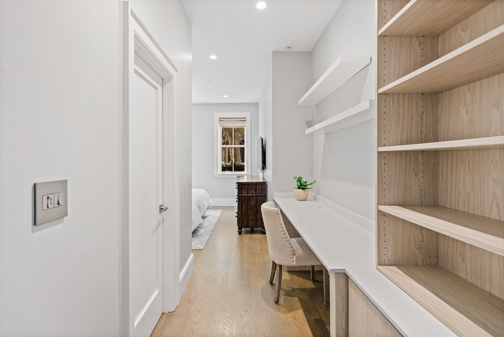 329 Shawmut Avenue, Unit 2 Boston, MA 02118 - Photo 18 of 27