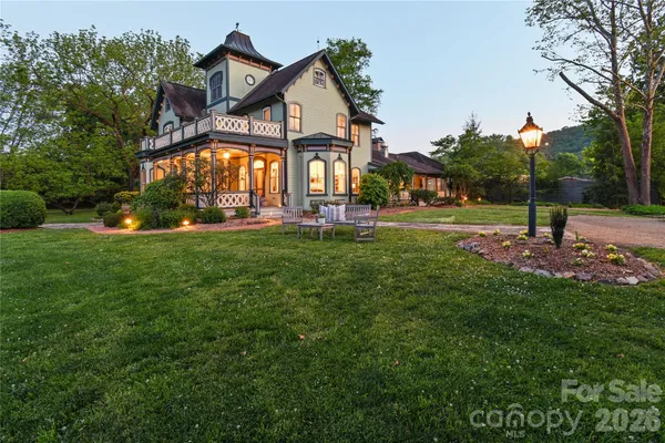 $1,795,000 | 204 Lawson Street, Hot Springs, NC 28743
