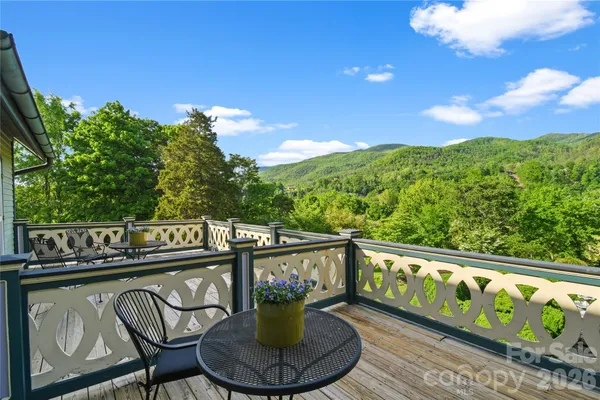$1,795,000 | 204 Lawson Street, Hot Springs, NC 28743