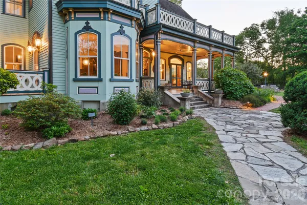 $1,795,000 | 204 Lawson Street, Hot Springs, NC 28743