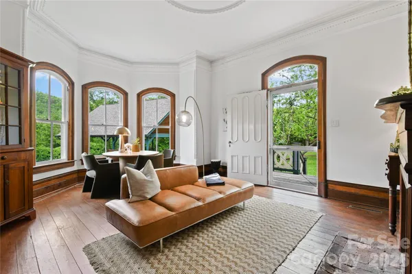 $1,795,000 | 204 Lawson Street, Hot Springs, NC 28743