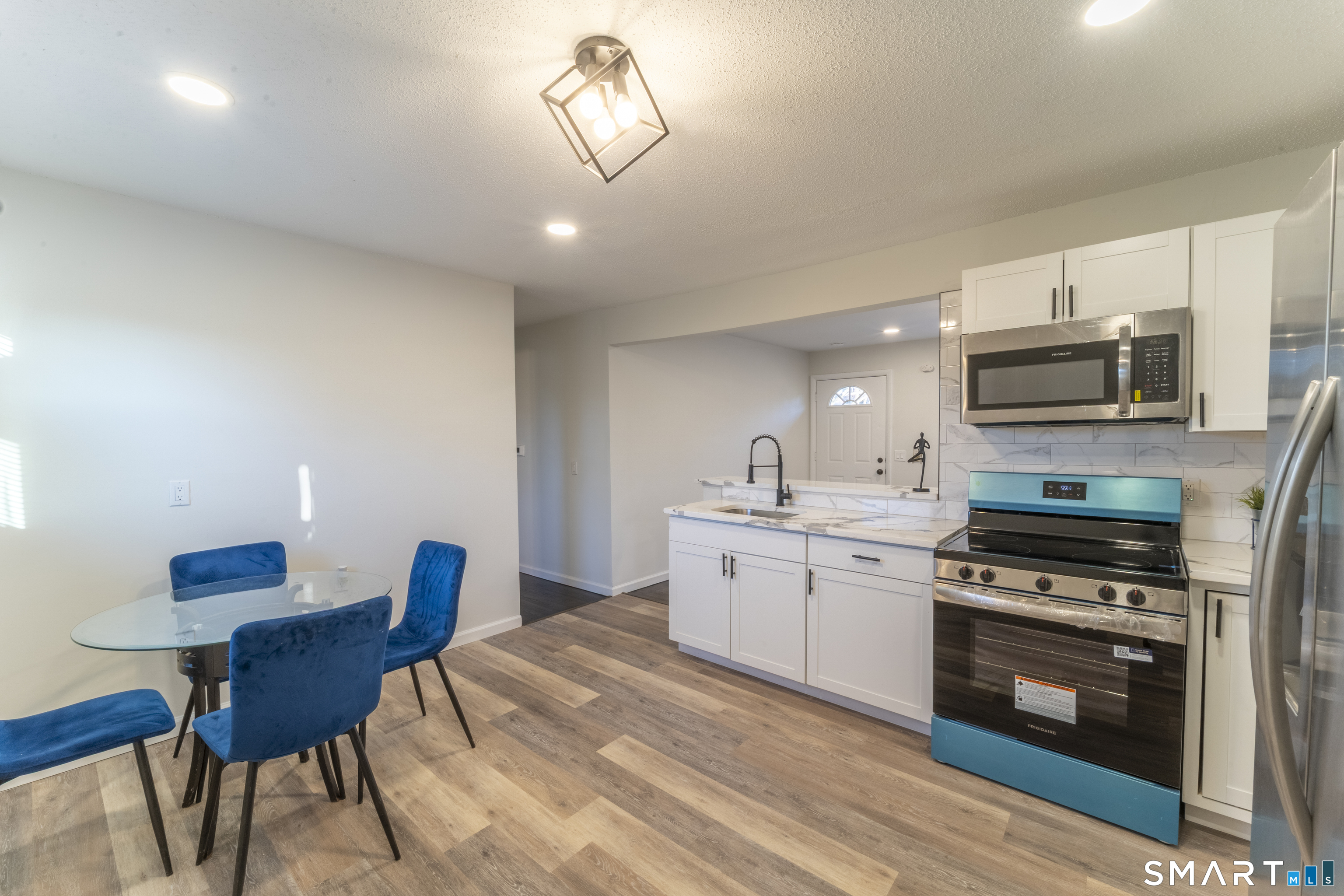 60 Conwell Road Meriden, CT 06451 - Photo 4 of 16