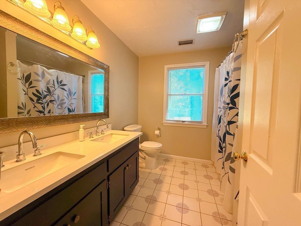 25 Westview Road, Unit 25 Natick, MA 01760 - Photo 13 of 18