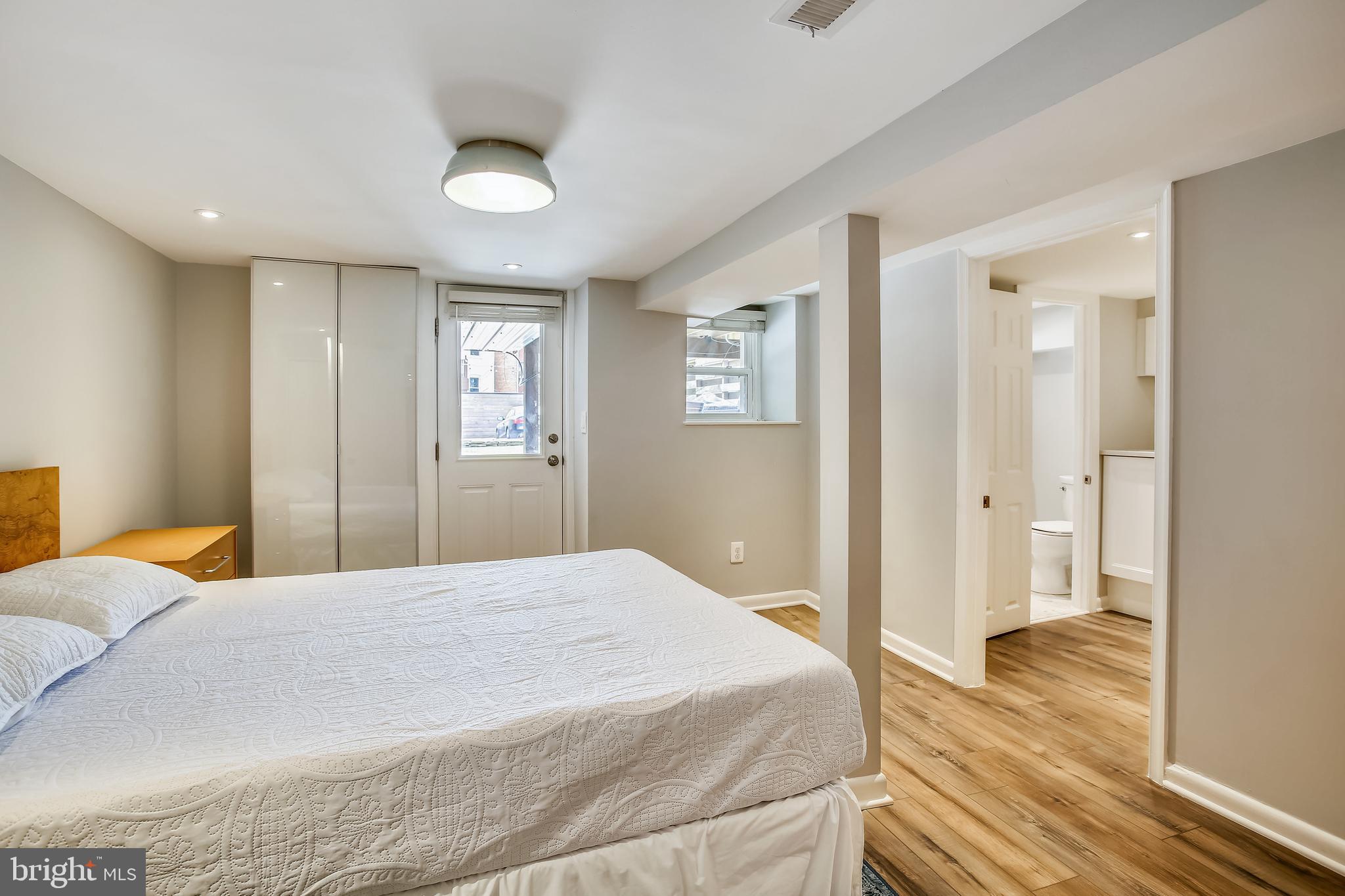 21 V Street Northeast Washington, DC 20002 - Photo 44 of 63