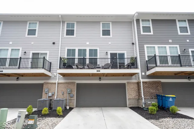 $2,800 | 13820 Tender Drive, Carmel, IN 46032