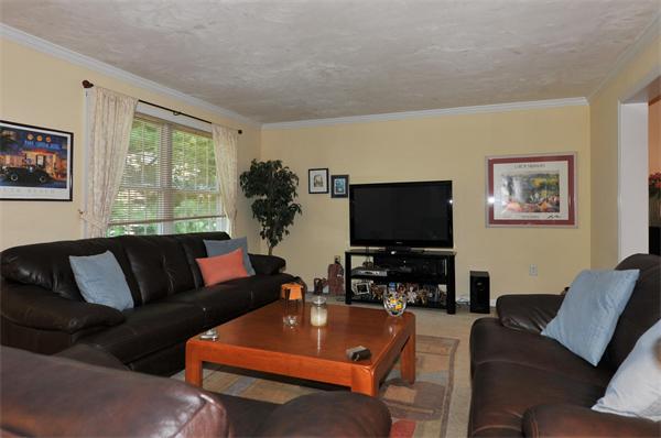 19 A Fairview Road, Unit A Framingham, MA 01702 - Photo 6 of 21 Gallery Image 6
