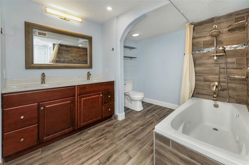 122 Caryl Way, Unit 122 Oldsmar, FL 34677 - Photo 15 of 33