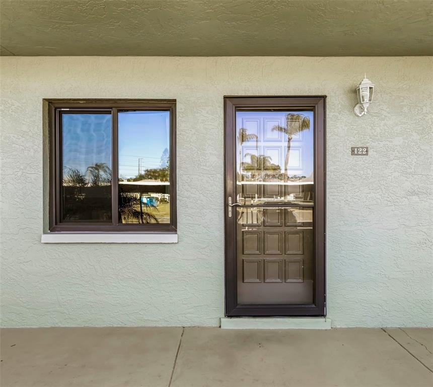 122 Caryl Way, Unit 122 Oldsmar, FL 34677 - Photo 3 of 33