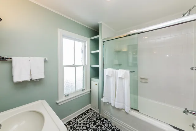 $675,000 | 2118 Jackson Avenue, Evanston, IL 60201