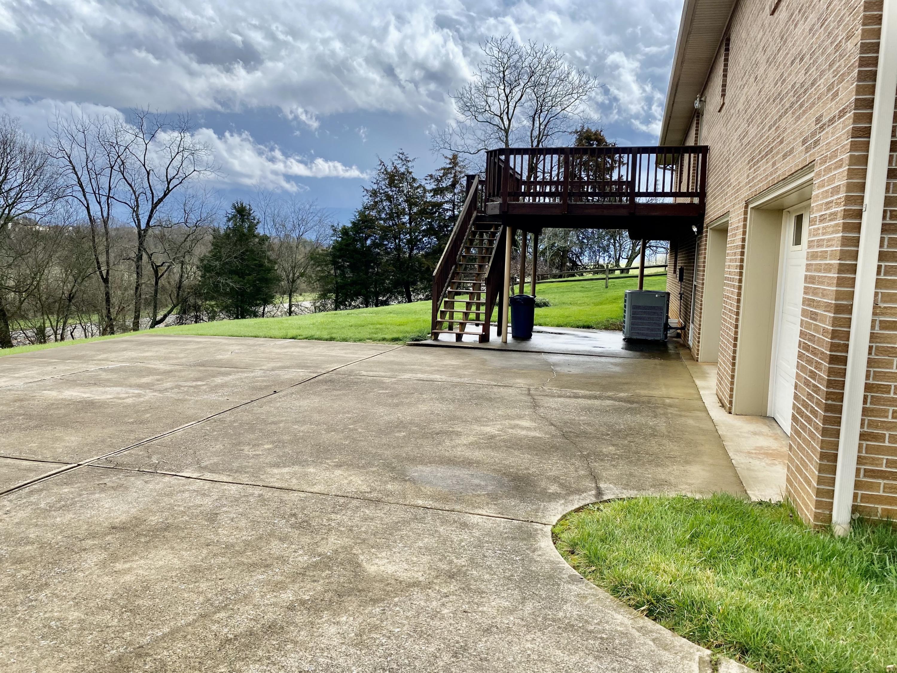 135 White Road Greeneville, TN 37745 - Photo 31 of 52 IMG_2636