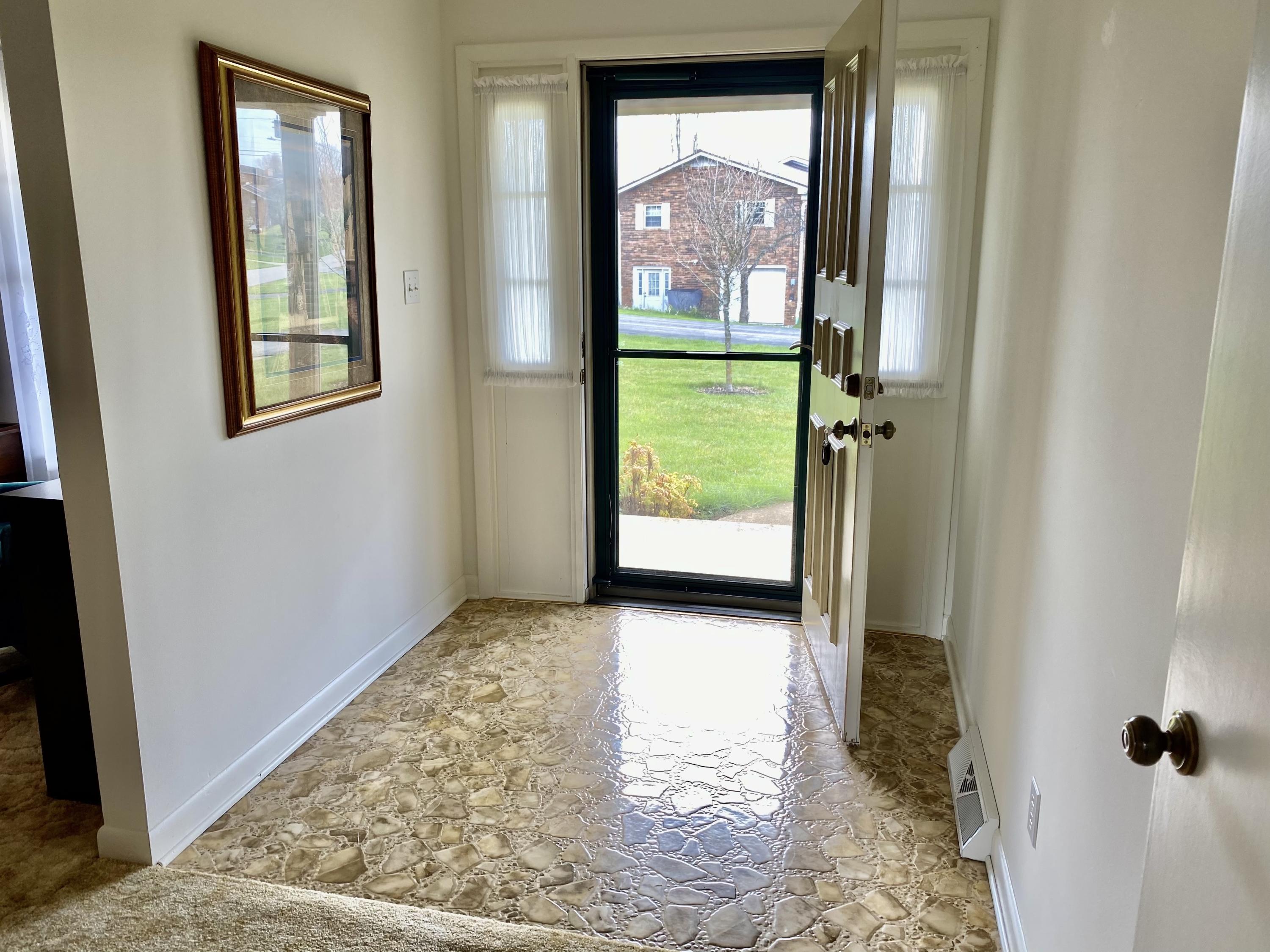 135 White Road Greeneville, TN 37745 - Photo 6 of 52 IMG_2654