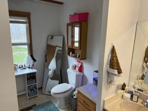 $275,000 | 18 Sawmill Road, Carbondale, IL 62902