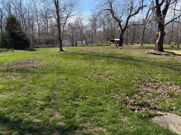 $275,000 | 18 Sawmill Road, Carbondale, IL 62902
