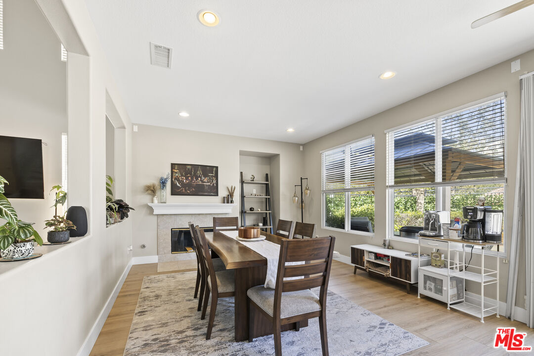 20509 Bergamo Way Porter Ranch, CA 91326 - Photo 9 of 32