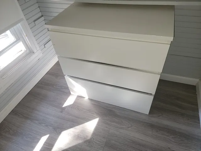 a view of a walk in closet