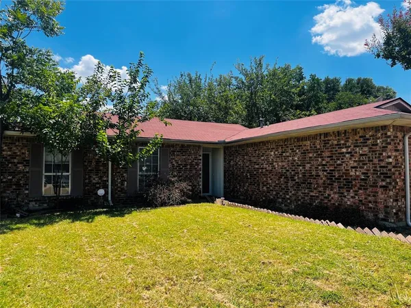$2,395 | 210 Nettletree Street, Arlington, TX 76018