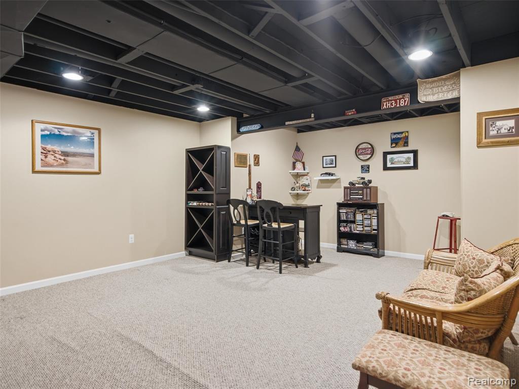 2633 Ridgecrest Drive Utica, MI 48316 - Photo 29 of 42