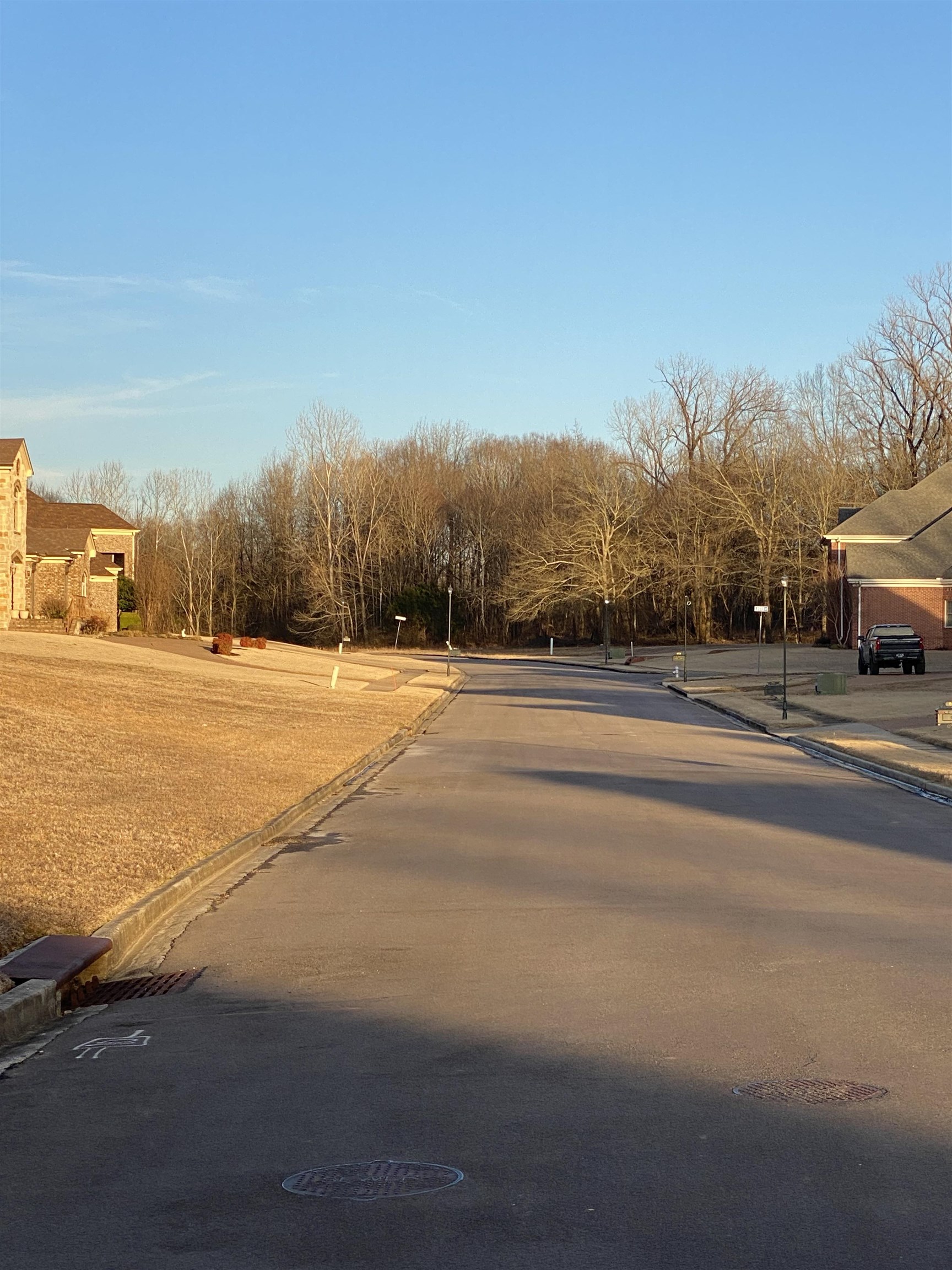614 Emerald View Way Memphis, TN 38109 - Photo 5 of 15 a view of an ocean and trees
