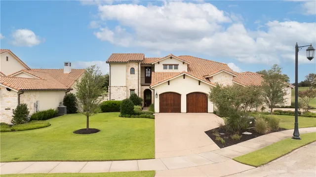 $885,000 | 4231 Villaggio Court, Bryan, TX 77802