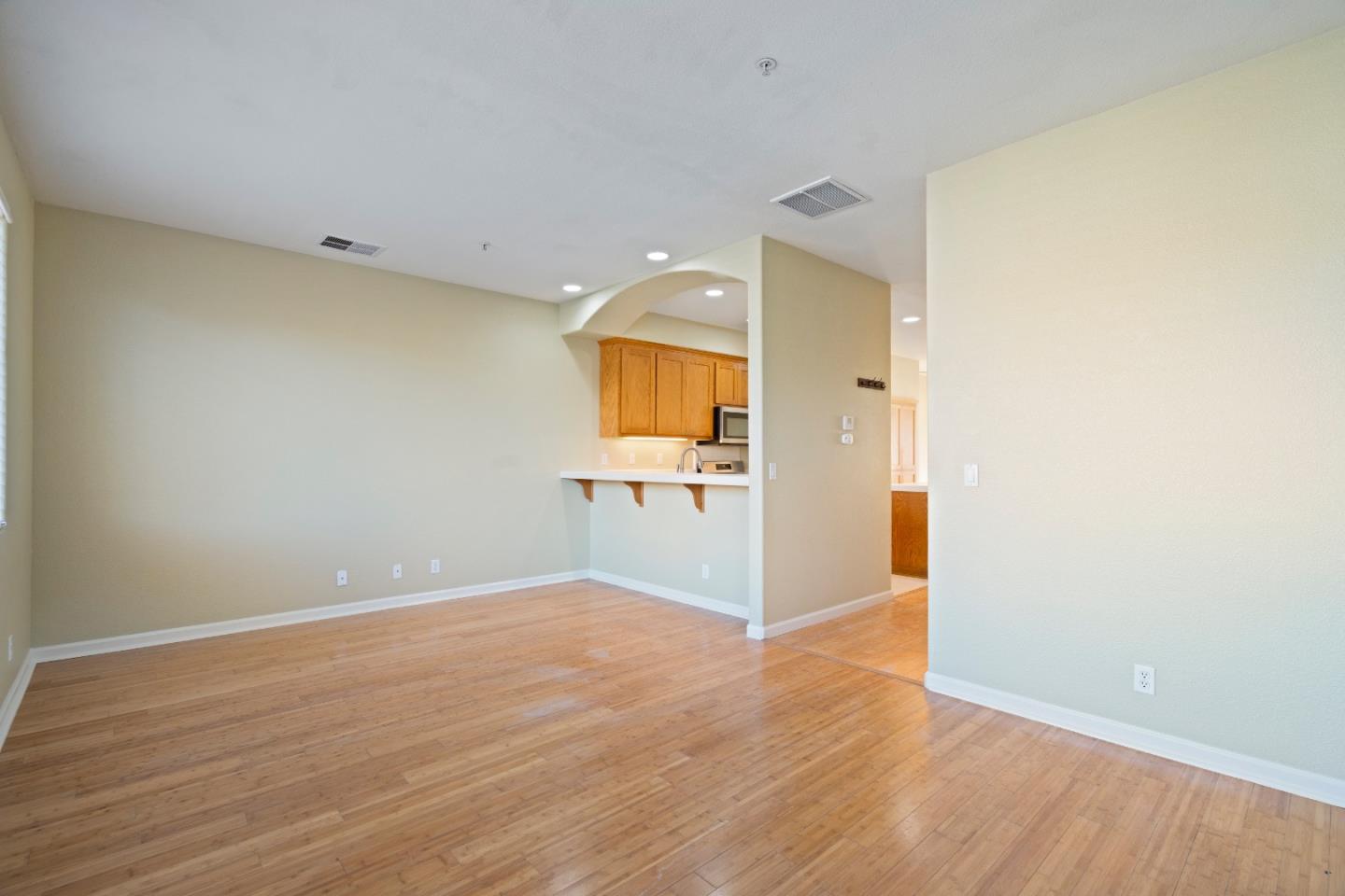 757 Roble Street Watsonville, CA 95076 - Photo 11 of 34