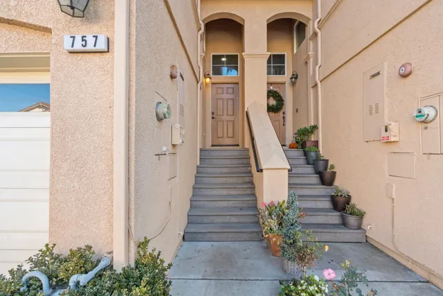 $769,000 | 757 Roble Street, Watsonville, CA 95076