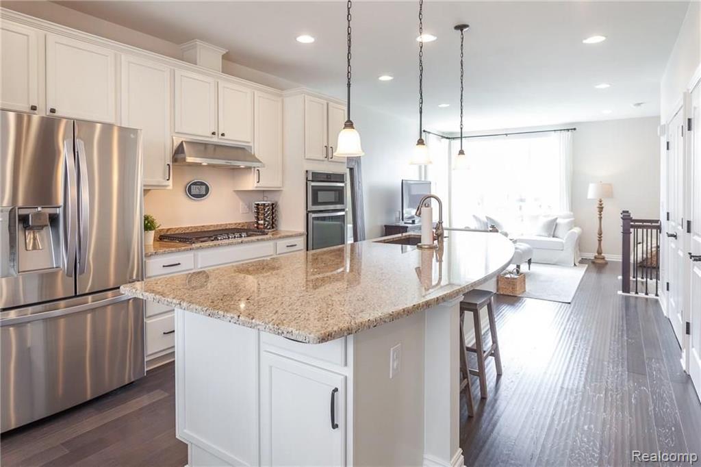 2617 Helmsdale Circle, Unit 62 Rochester Hills, MI 48307 - Photo 10 of 32