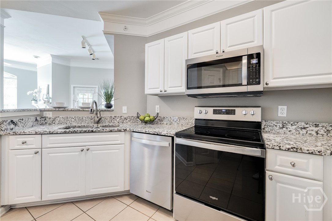 3331 Whitemarsh Way Savannah, GA 31410 - Photo 11 of 31