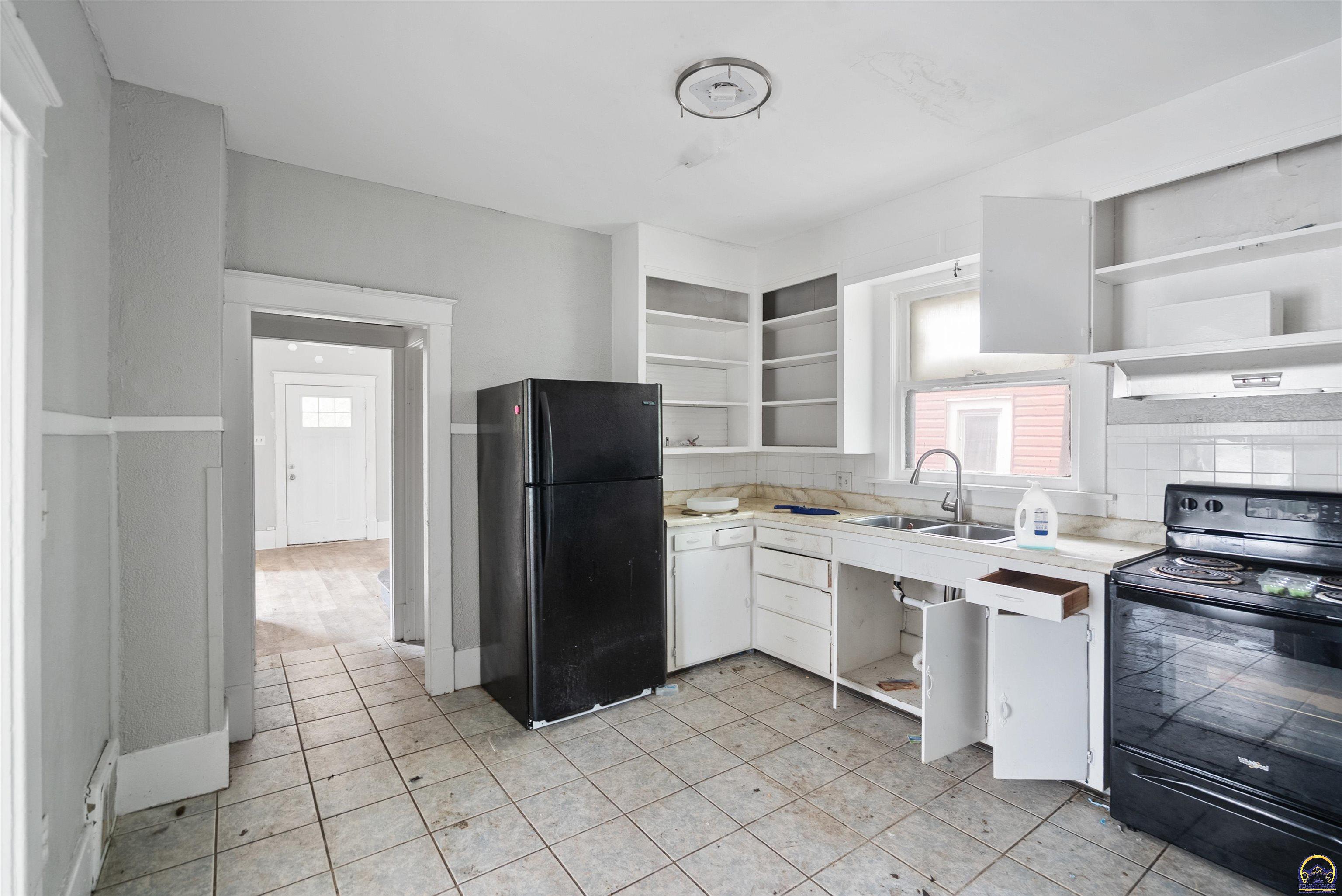 518 Southwest Lane Street Topeka, KS 66606 - Photo 25 of 56