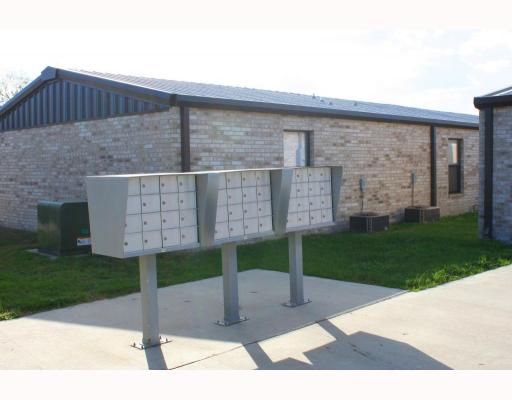 11633 Leopard Street, Unit 9 Corpus Christi, TX 78410 - Photo 5 of 6 a view of a back yard